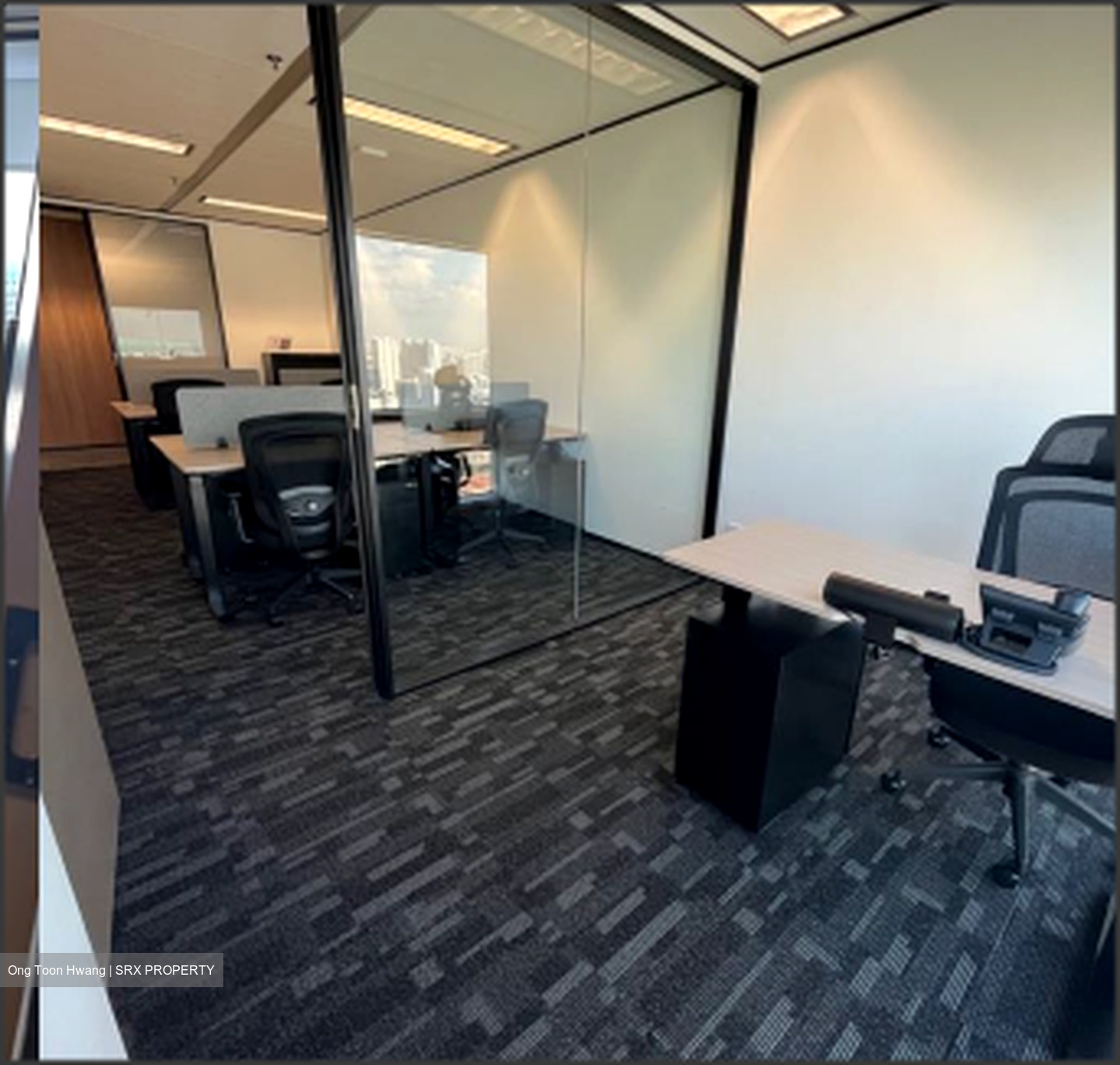 Gateway East (D7), Office #456583091